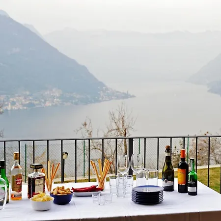Sleeps 10 Pool Faggeto Lario