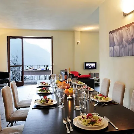 Sleeps 10 Pool Apartman Faggeto Lario